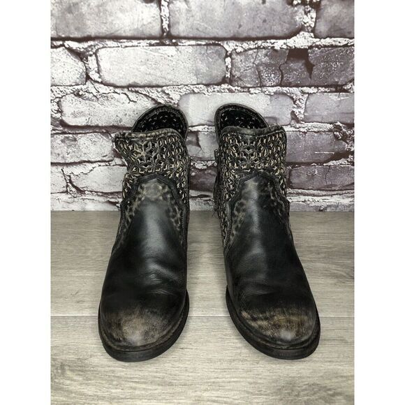 Circle G by Corral Black Leather Cut Out Distressed Heel Ankle Boots Women 9.5M - Picture 10 of 16